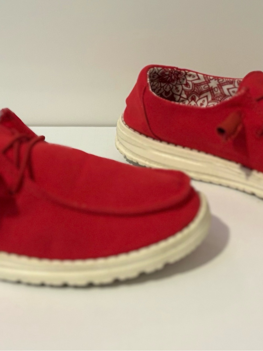 Hey Dude Wendy Women’s 9 Red Canvas Slip On Loafers Casual Shoes 121416800